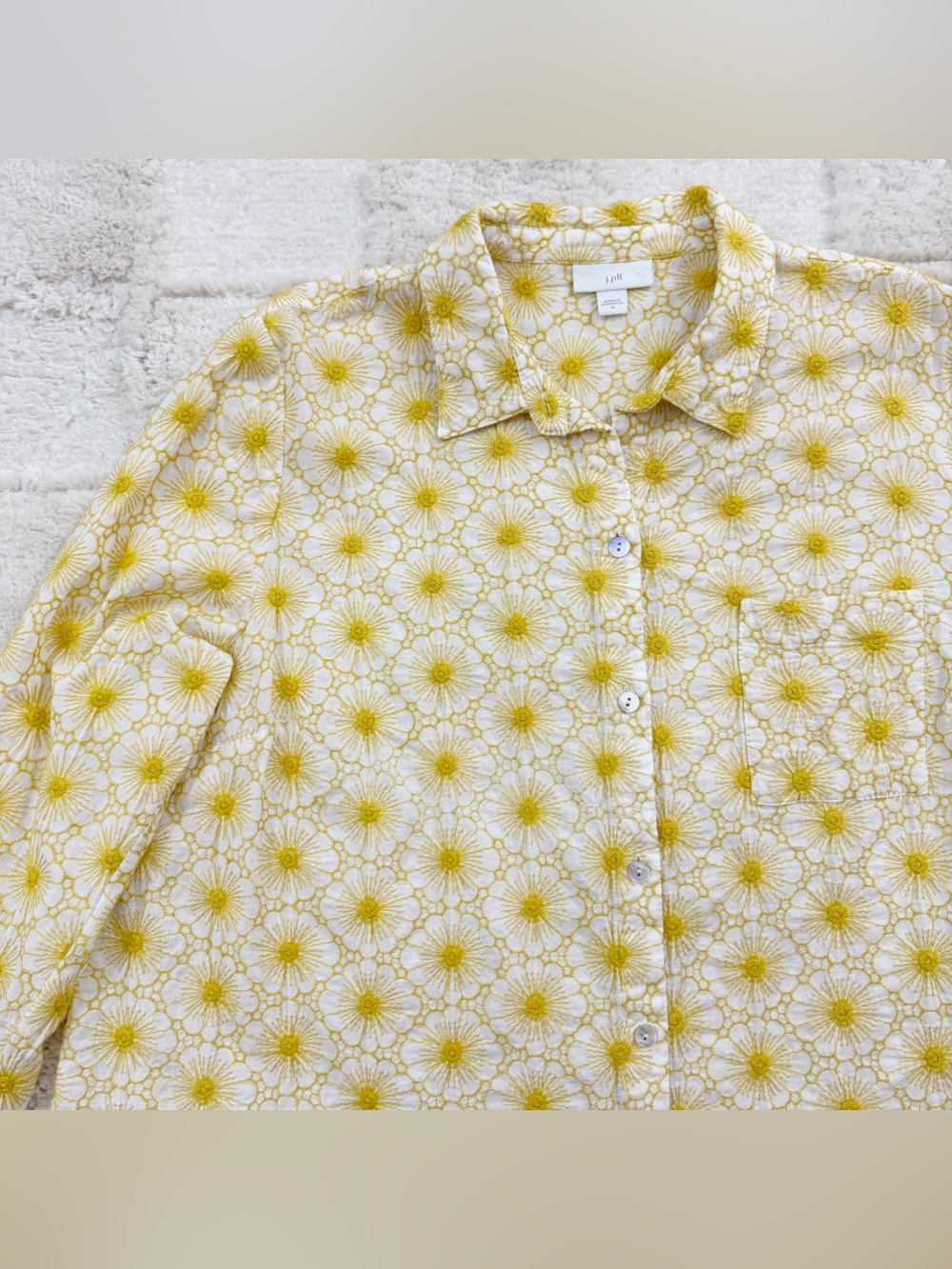 J. Jill Embroidered Flower Button Down Shirt Medium - Picture 2 of 9